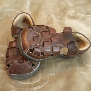 Stride Rite 5.5M REID Sandals